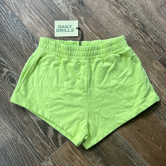 Daily Drills Green Athletic Shorts Elastic Waistband Relaxed Fit